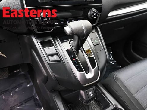 Used 2017 Honda CR-V LX image 12