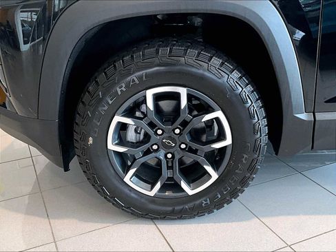 New 2026 Chevrolet Equinox ACTIV w/ Convenience Package III image 7