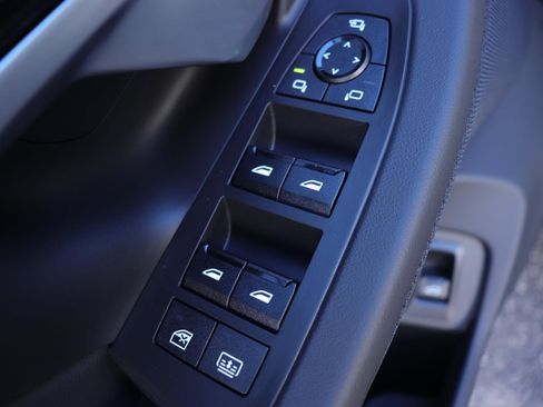 Used 2025 BMW 530i w/ Executive Package image 25