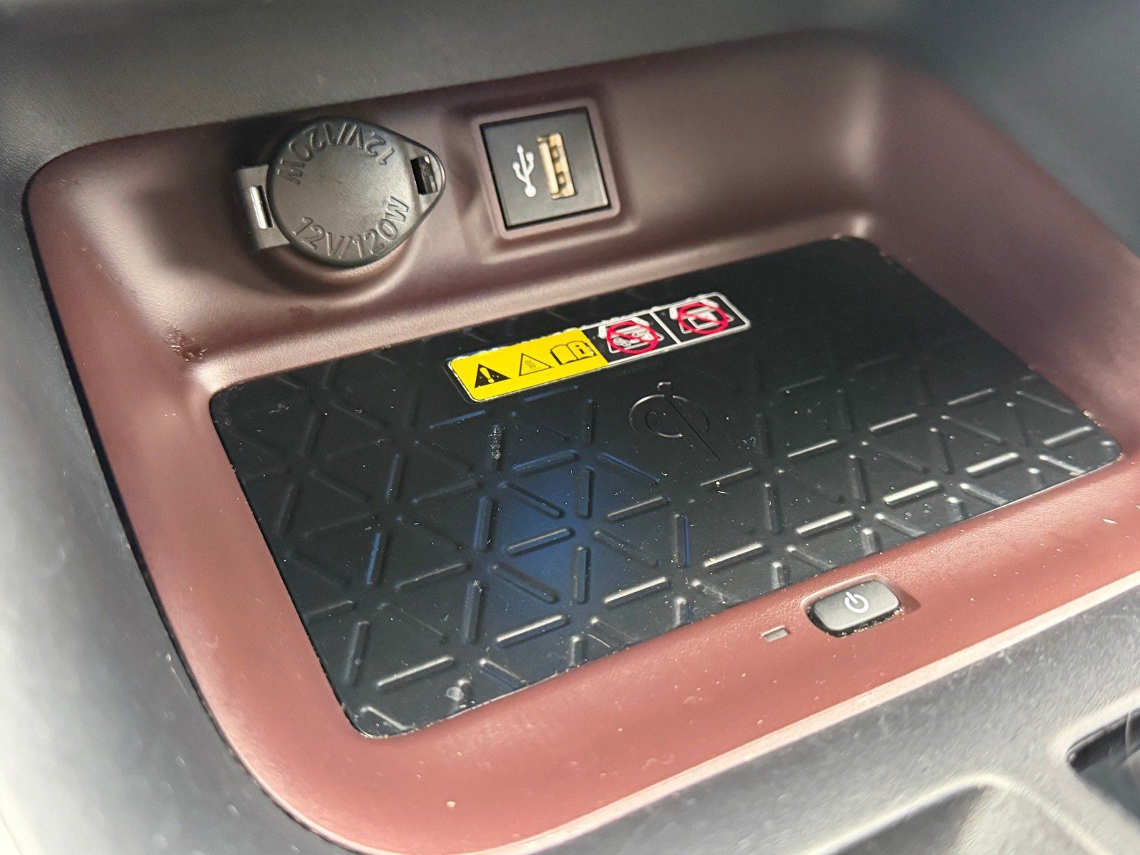 Used 2024 Toyota RAV4 Limited w/ Advanced Technology Package AWD/4WD image 24