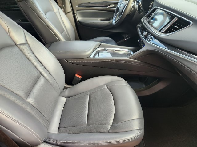 Used 2022 Buick Enclave Essence w/ Experience Buick Package FWD image 13