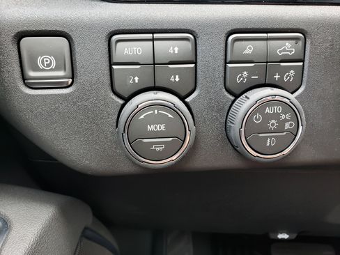 New 2026 Chevrolet Silverado 2500 LT w/ Trail Boss Package AWD/4WD image 15