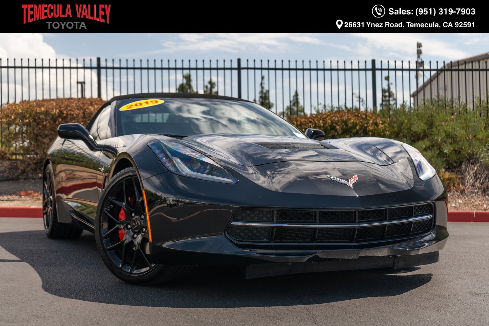 Used 2019 Chevrolet Corvette Stingray Convertible w/ 1LT RWD image 1