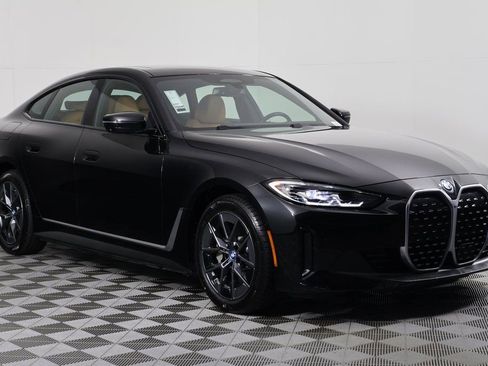 Used 2023 BMW i4 eDrive35 RWD image 3