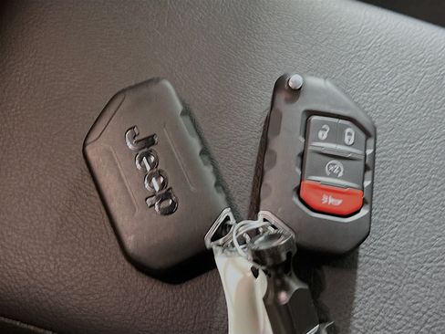 Used 2026 Jeep Wrangler Unlimited Sport AWD/4WD image 35