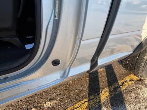 Used 2011 RAM 1500 Express image 9