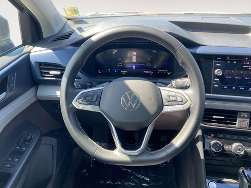 Used 2024 Volkswagen Taos SE FWD image 12