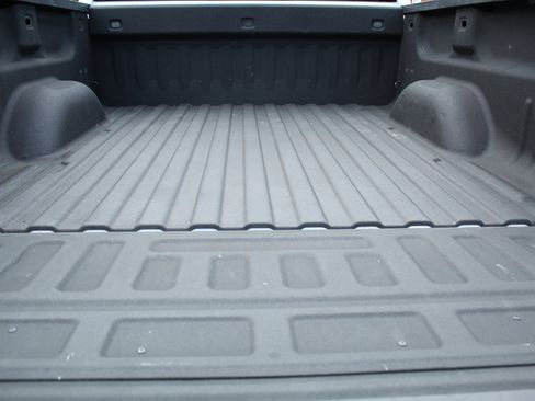 Used 2018 Chevrolet Silverado 1500 LT w/ Texas Edition image 11