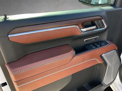 Used 2024 GMC Sierra 1500 Denali Ultimate image 15