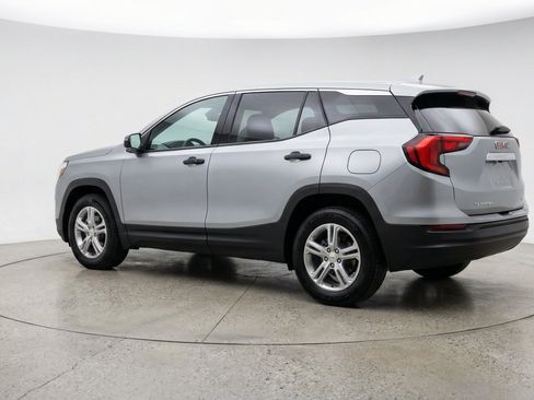 Used 2024 GMC Terrain SLE FWD image 6