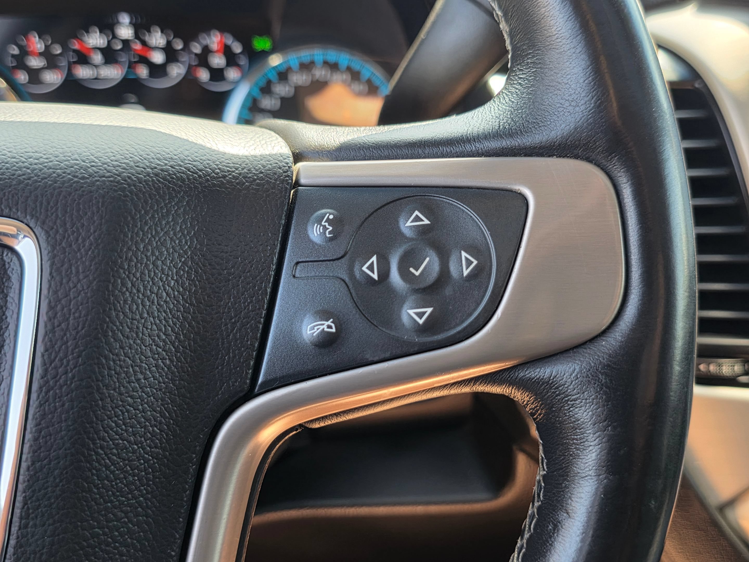 Used 2017 GMC Yukon Denali AWD/4WD image 37