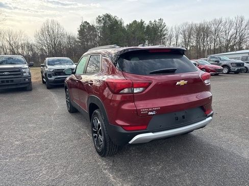 Used 2025 Chevrolet TrailBlazer LT w/ Driver Confidence Package image 20