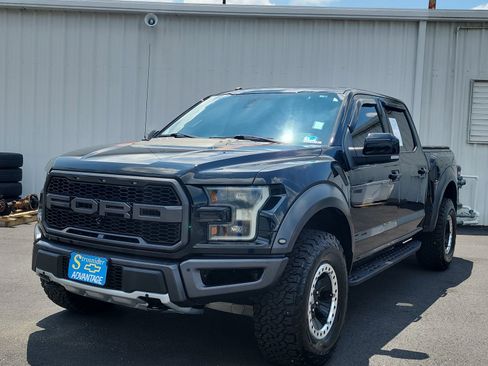 Used 2017 Ford F150 Raptor w/ Equipment Group 802A Luxury AWD/4WD image 1