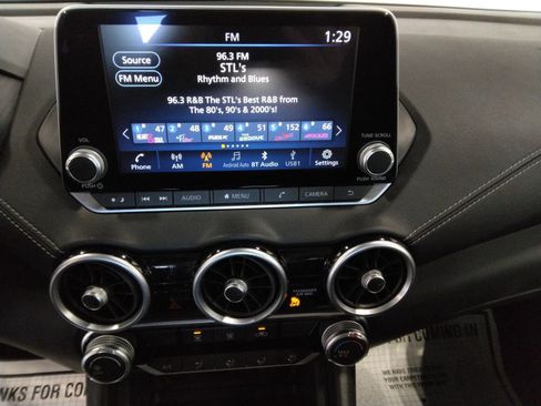 Used 2025 Nissan Sentra SV FWD image 18