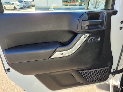 Used 2013 Jeep Wrangler Sahara w/ Connectivity Group image 21