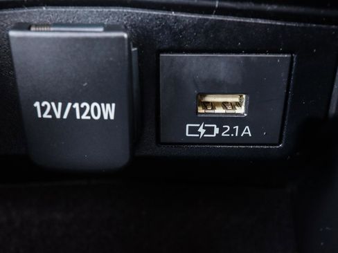 Used 2020 Toyota Corolla SE w/ SE Premium Package image 12