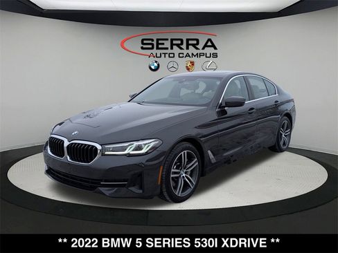 Certified 2022 BMW 530i xDrive w/ Premium Package image 7