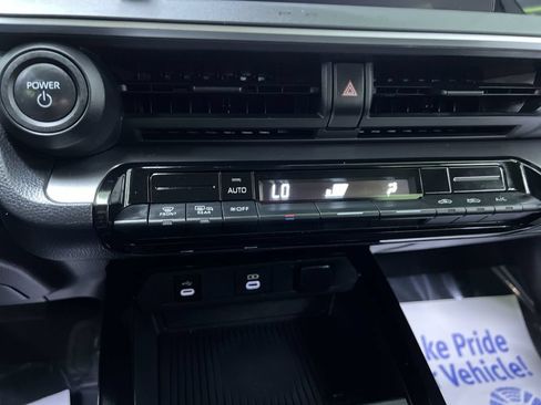 Used 2023 Toyota Prius LE FWD image 23