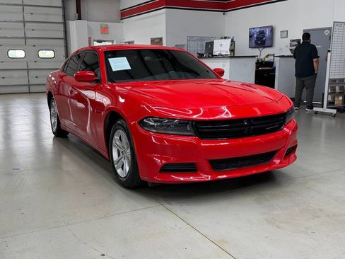 Used 2022 Dodge Charger SXT RWD image 1