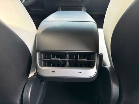 Used 2020 Tesla Model 3 Long Range AWD/4WD image 16