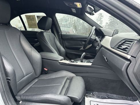 Used 2014 BMW 320i Sedan image 20