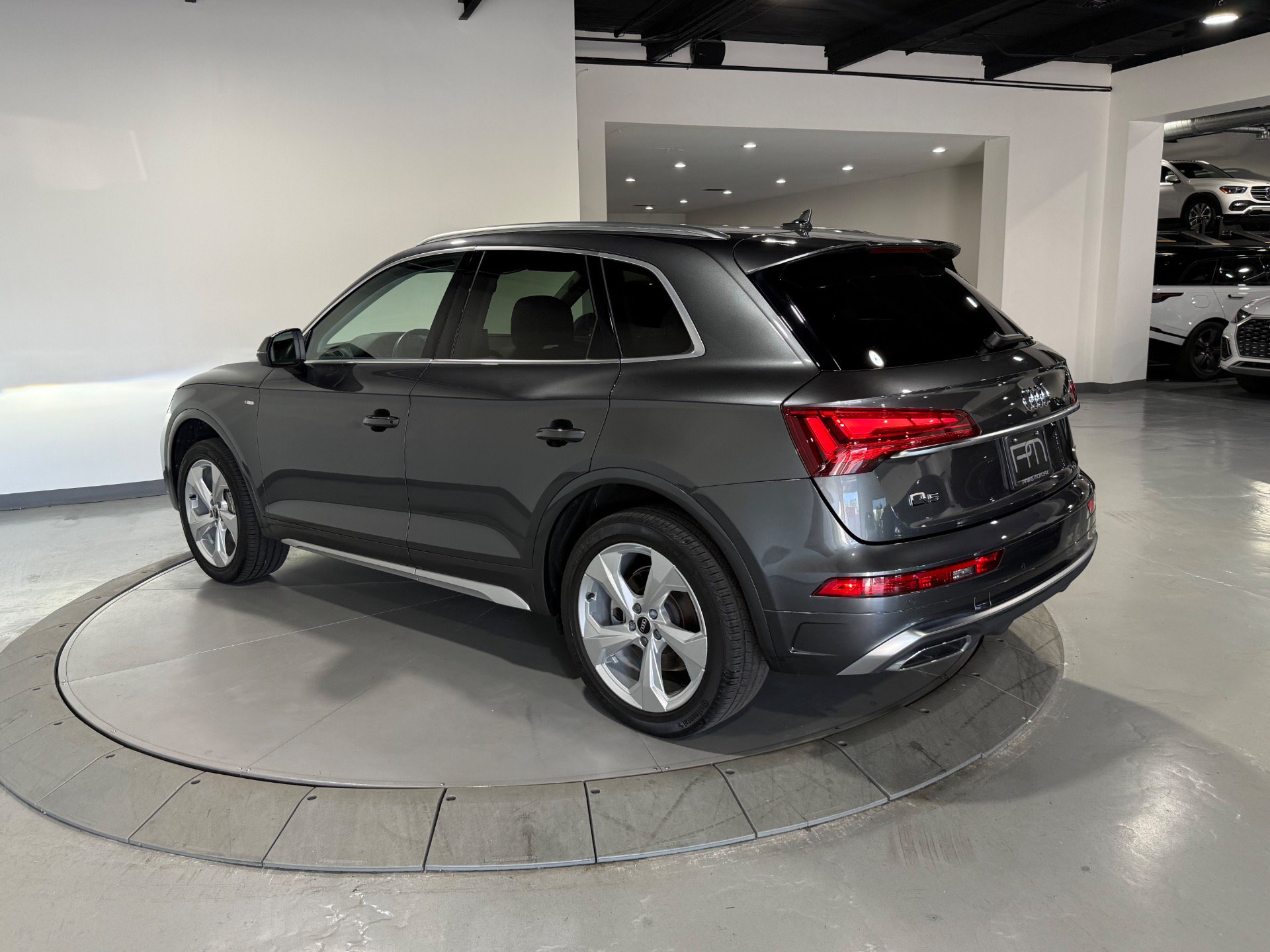 Used 2023 Audi Q5 2.0T Premium Plus w/ Premium Plus Package AWD/4WD image 13