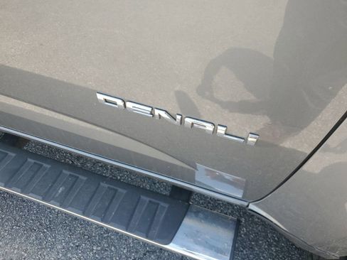 Used 2020 GMC Canyon Denali AWD/4WD image 6