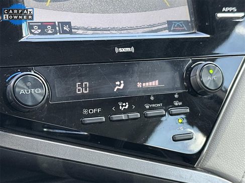 Used 2020 Toyota Camry SE image 18