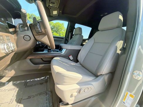New 2026 GMC Sierra 1500 SLT w/ SLT Premium Plus Package AWD/4WD image 19