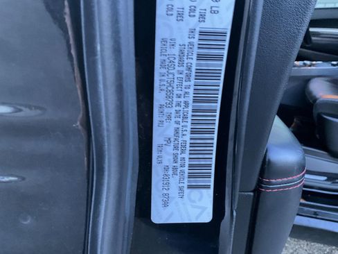 Used 2017 Dodge Durango R/T w/ Technology Group image 26