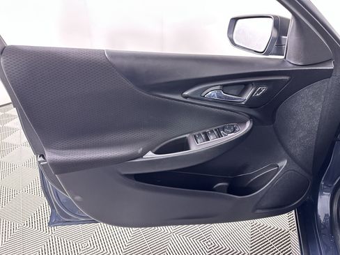 Used 2020 Chevrolet Malibu LS image 59