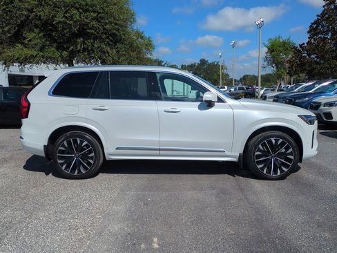 New 2026 Volvo XC90 T8 Plus w/ Protection Package Premier image 3