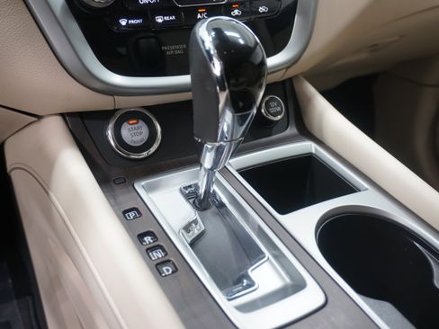 Used 2019 Nissan Murano Platinum image 25