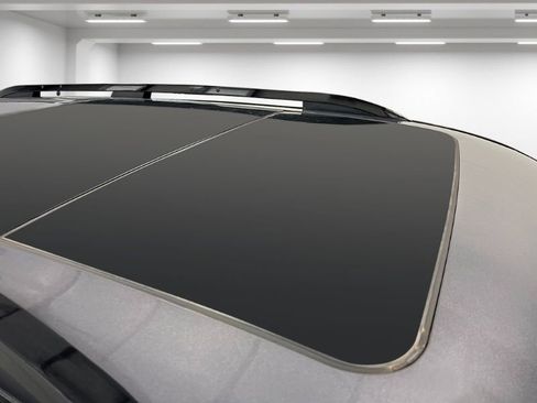 New 2025 Honda Pilot Touring image 18