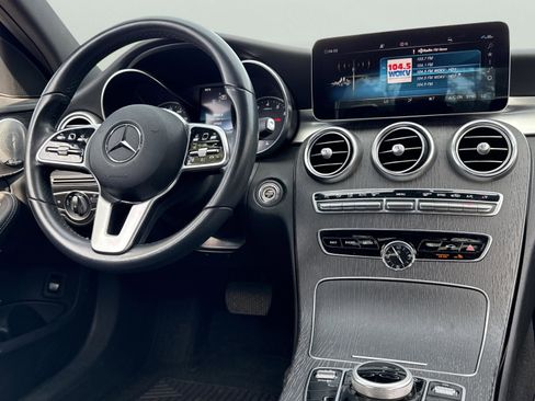 Used 2019 Mercedes-Benz C 300 4MATIC Sedan image 10