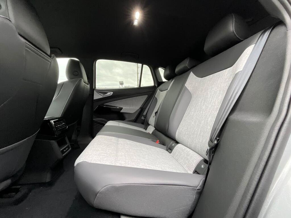 New 2026 Volkswagen ID.4 Pro AWD/4WD image 14