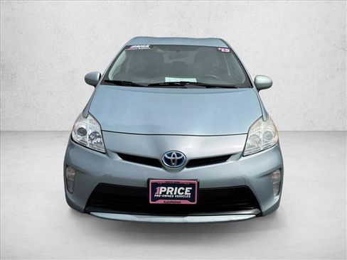 Used 2013 Toyota Prius Two FWD image 2