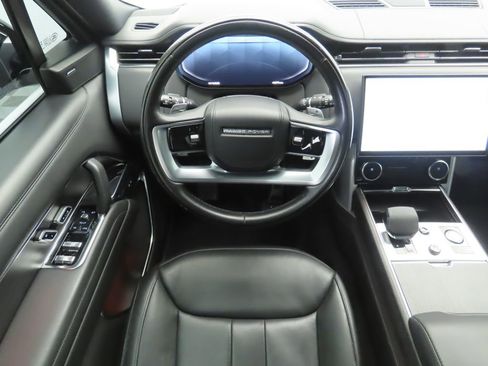 Certified 2023 Land Rover Range Rover SE image 10