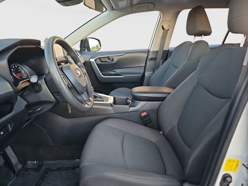 Certified 2022 Toyota RAV4 LE FWD image 16
