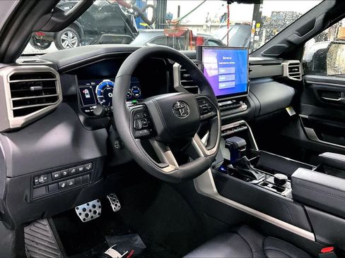 New 2026 Toyota Tundra Platinum AWD/4WD image 8
