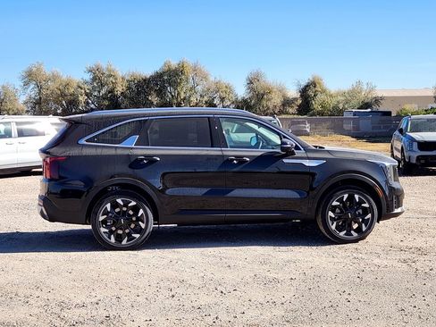New 2026 Kia Sorento EX AWD/4WD image 2