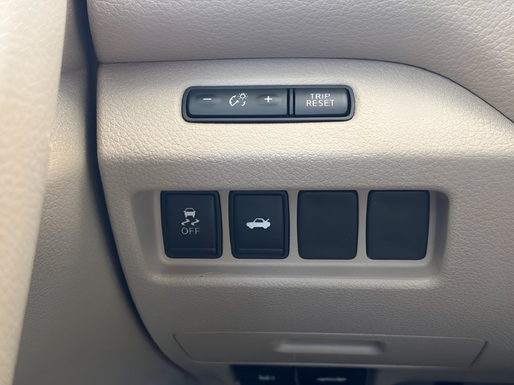 Used 2014 Nissan Altima 2.5 SV FWD image 18