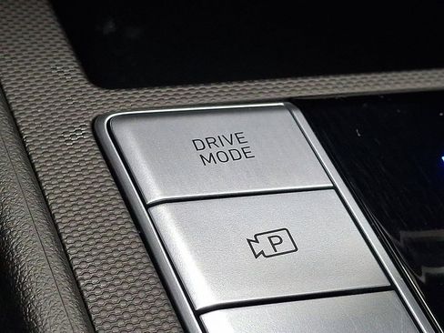 Used 2024 Hyundai Elantra SEL image 26