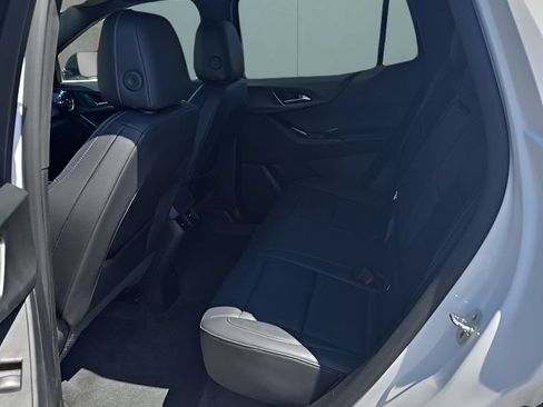 Used 2025 Chevrolet Equinox LT w/ Convenience Package II FWD image 15