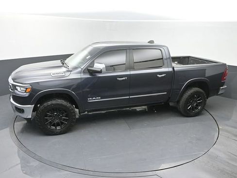 Used 2019 RAM 1500 Laramie image 31