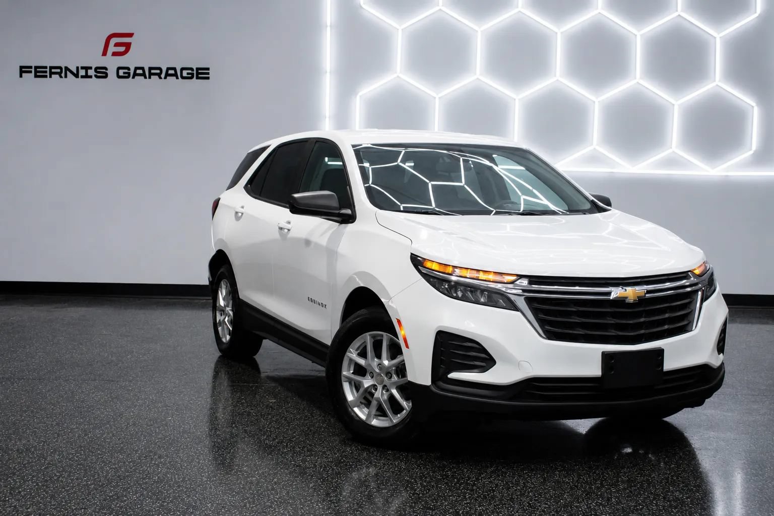 Used 2023 Chevrolet Equinox LS w/ LS Convenience Package AWD/4WD image 1