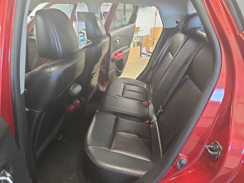 Used 2013 Nissan Juke SL FWD image 16