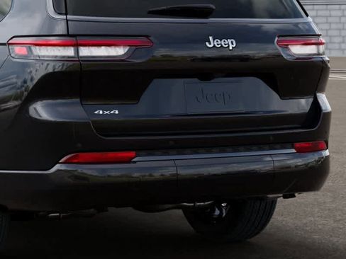 New 2026 Jeep Grand Cherokee L Limited image 13