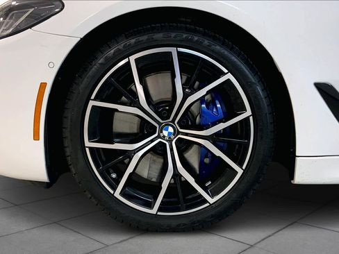 Used 2022 BMW 540i xDrive w/ Executive Package image 10