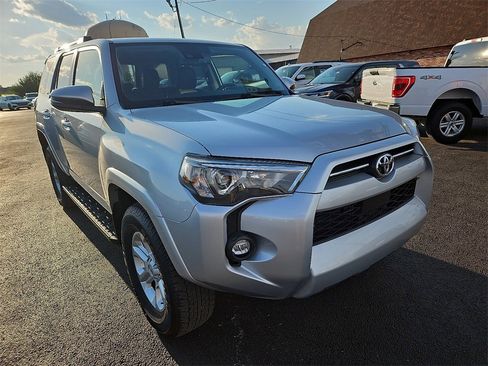 Used 2024 Toyota 4Runner SR5 Premium image 11